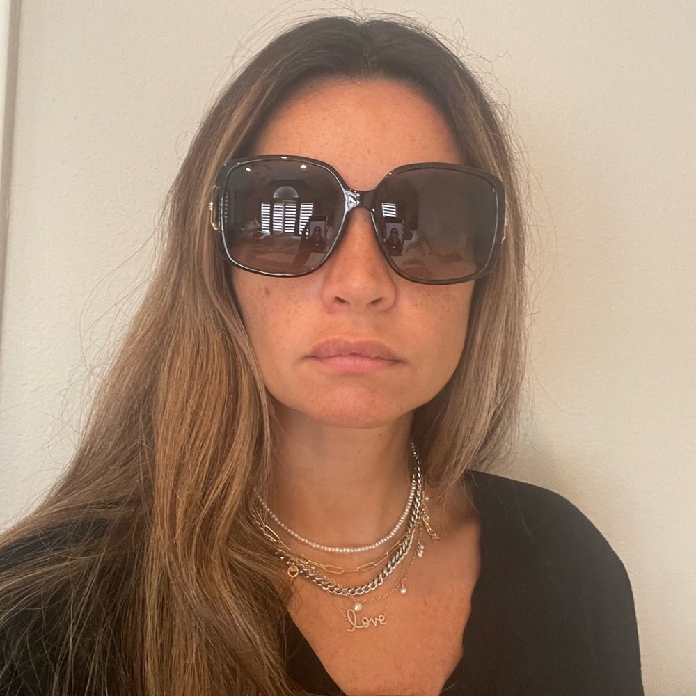 🇫🇷 Givenchy women’s oversized sunglasses - Picture 8 of 10